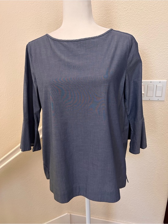 Ann Taylor Factory Tops - Ann Taylor Factory Blue Chambray Bell Sleeve
Blouse Top Size M Stretchy Cotton